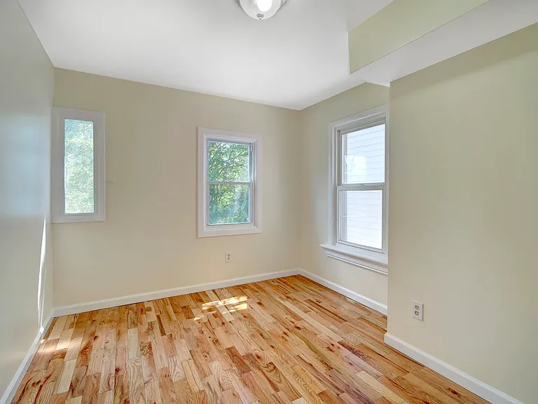16 N 9th St #2 — Photo 4