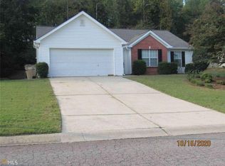 6262 Huntcliff Dr, Flowery Branch, GA 30542