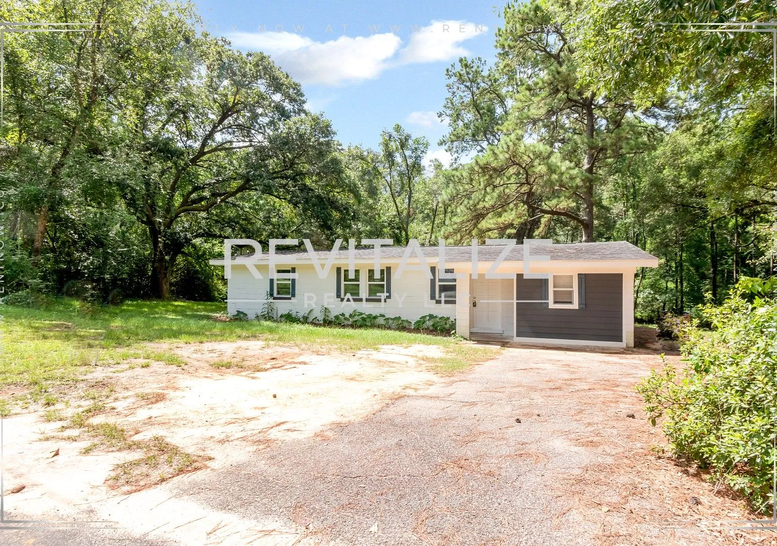 Updated Mobile Home with Modern Comfort & a Spacious Backyard — Photo 3