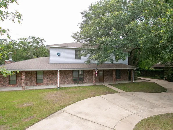 2110 Margie Moore St, Pascagoula, MS 39567