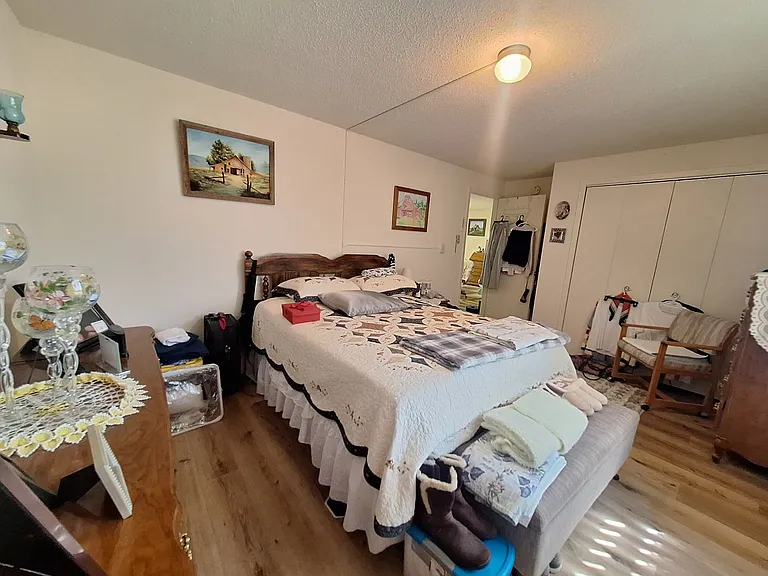 2406 Hill Ave — Photo 9
