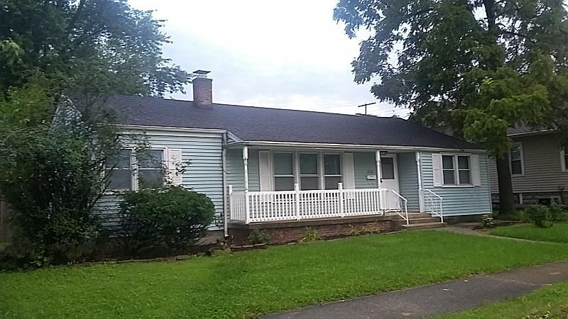 1st image of 214 S Washington St