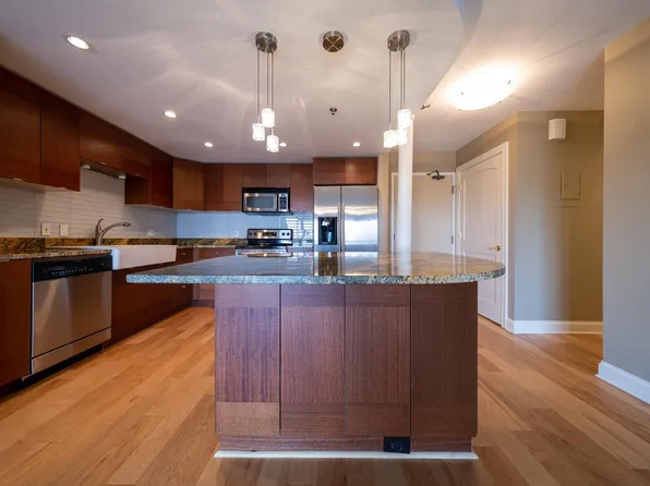 110 1st Ave NE Unit F802, Minneapolis, MN 55413