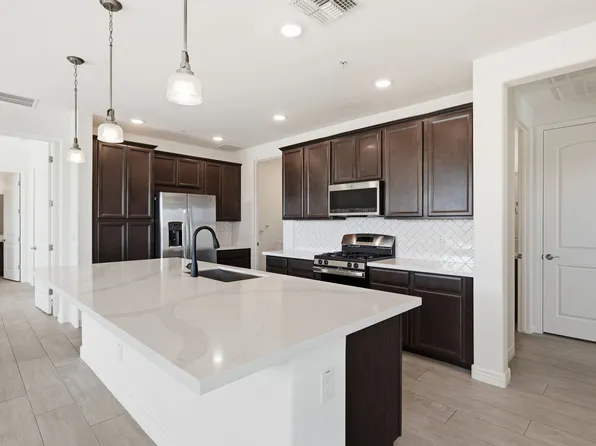 5100 E Rancho Paloma Dr Unit 2051, Cave Creek, AZ 85331