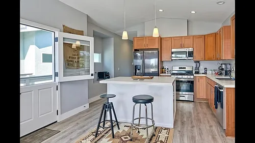 3449 Madison Ave Photo 1