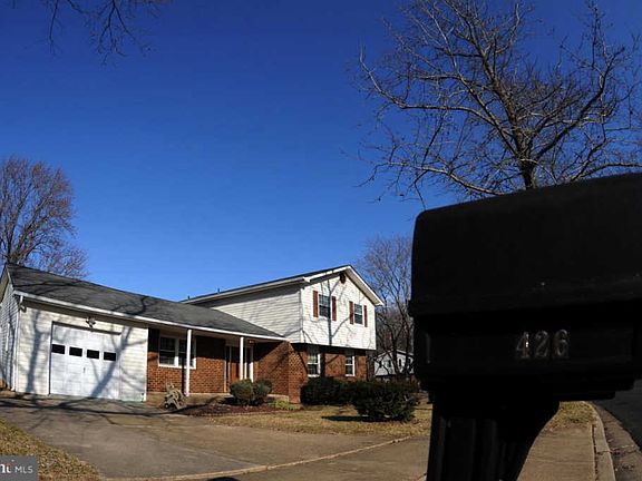 4th image of 426 Glen View Ct