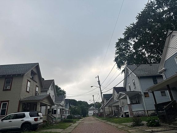 4th image of 243 Dayton Pl