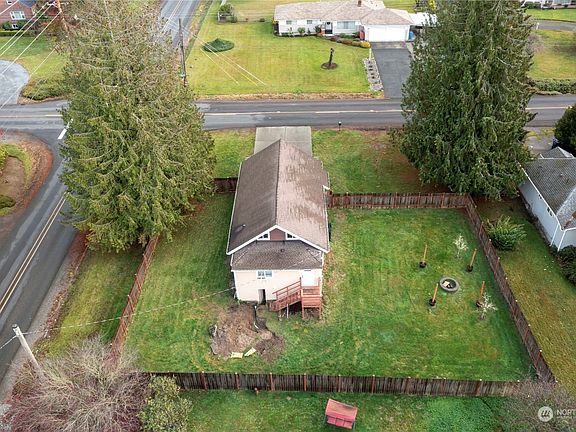 4th image of 9604 Vickery Ave East