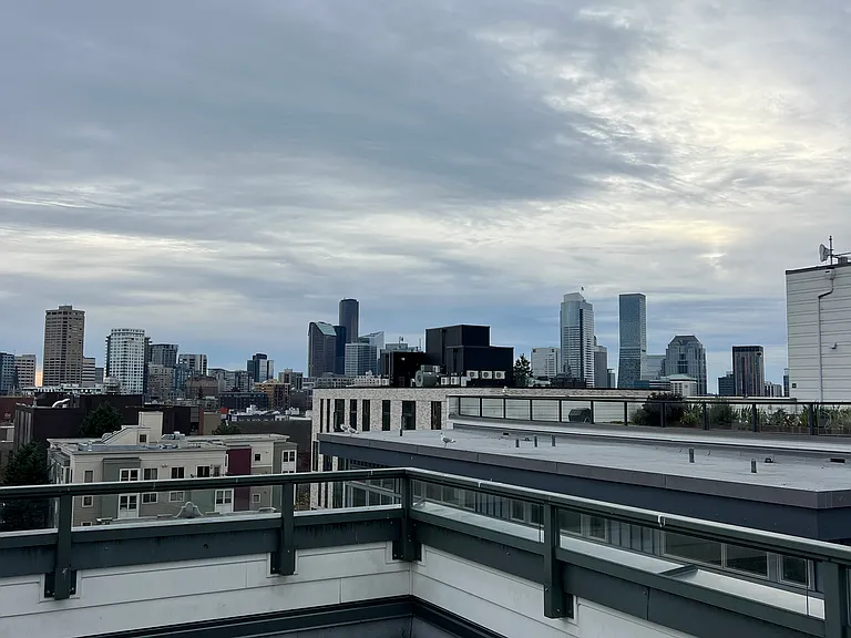 127 Broadway E #303 — Photo 21