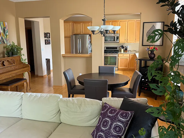 8102 Golden Valley Rd — Photo 4