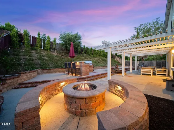 30623 Lakefront Dr, Agoura Hills, CA 91301