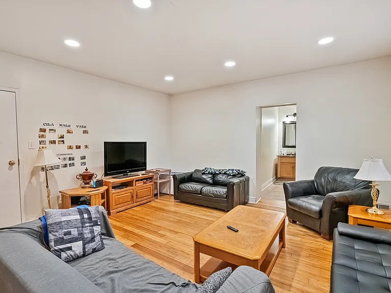 2128 E Carson St #B — Photo 7