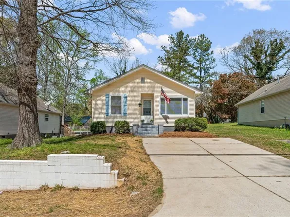 1685 Thompson Dr, Winston Salem, NC 27127