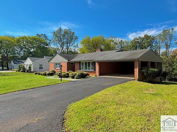 3rd image of 1108 Knollwood Pl