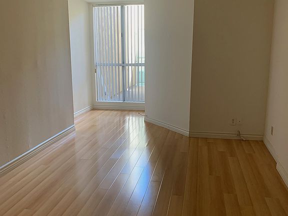 2nd image of 405 S Wilton Pl #104