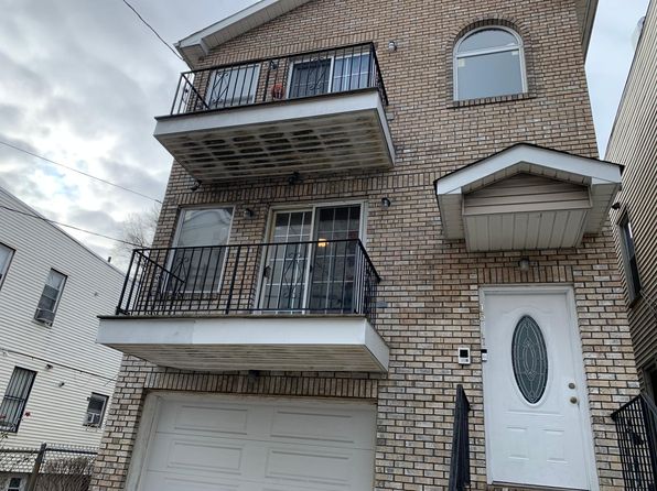 15 Orient Ave APT 1