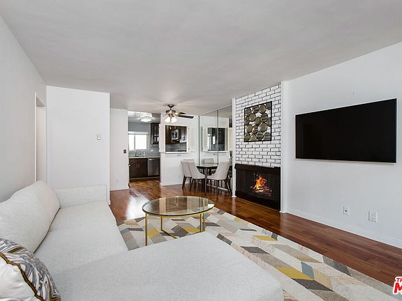 4th image of 1849 Greenfield Ave APT 107