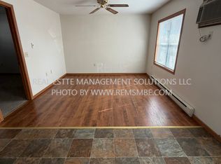 703 4th St, Baraboo, WI 53913