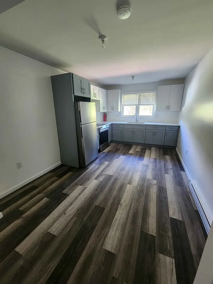3 bed, $1,950 — Photo 4