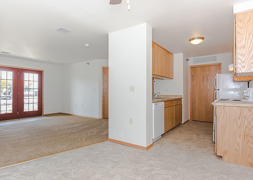 1st image of 3530 S 15th St #315