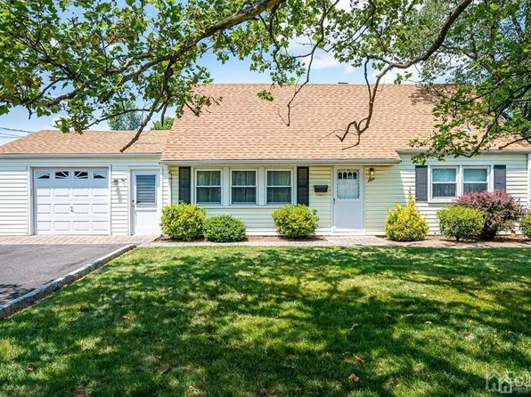 6 Frederick Ave, Colonia, NJ 07067