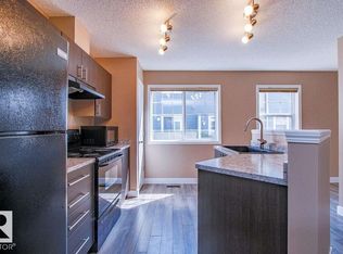 8304 11th Ave SW #15, Edmonton, AB T6X1J8