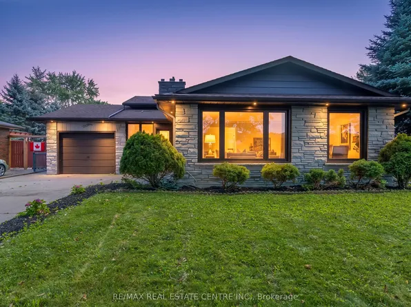 4448 Mitchell Ave, Niagara Falls, ON L2E 6R7