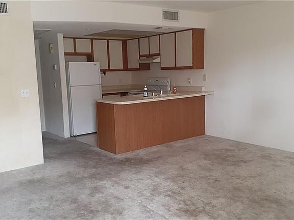 3rd image of 1806 Swanson Ave APT 109