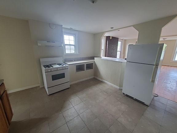 3rd image of 57 Saratoga Ave #3R