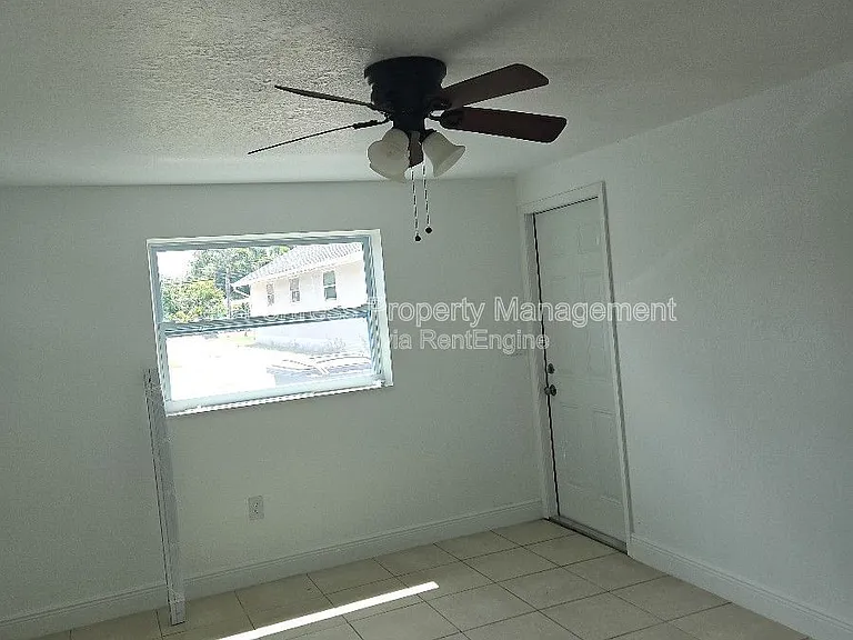 540 Nuna Ave — Photo 2