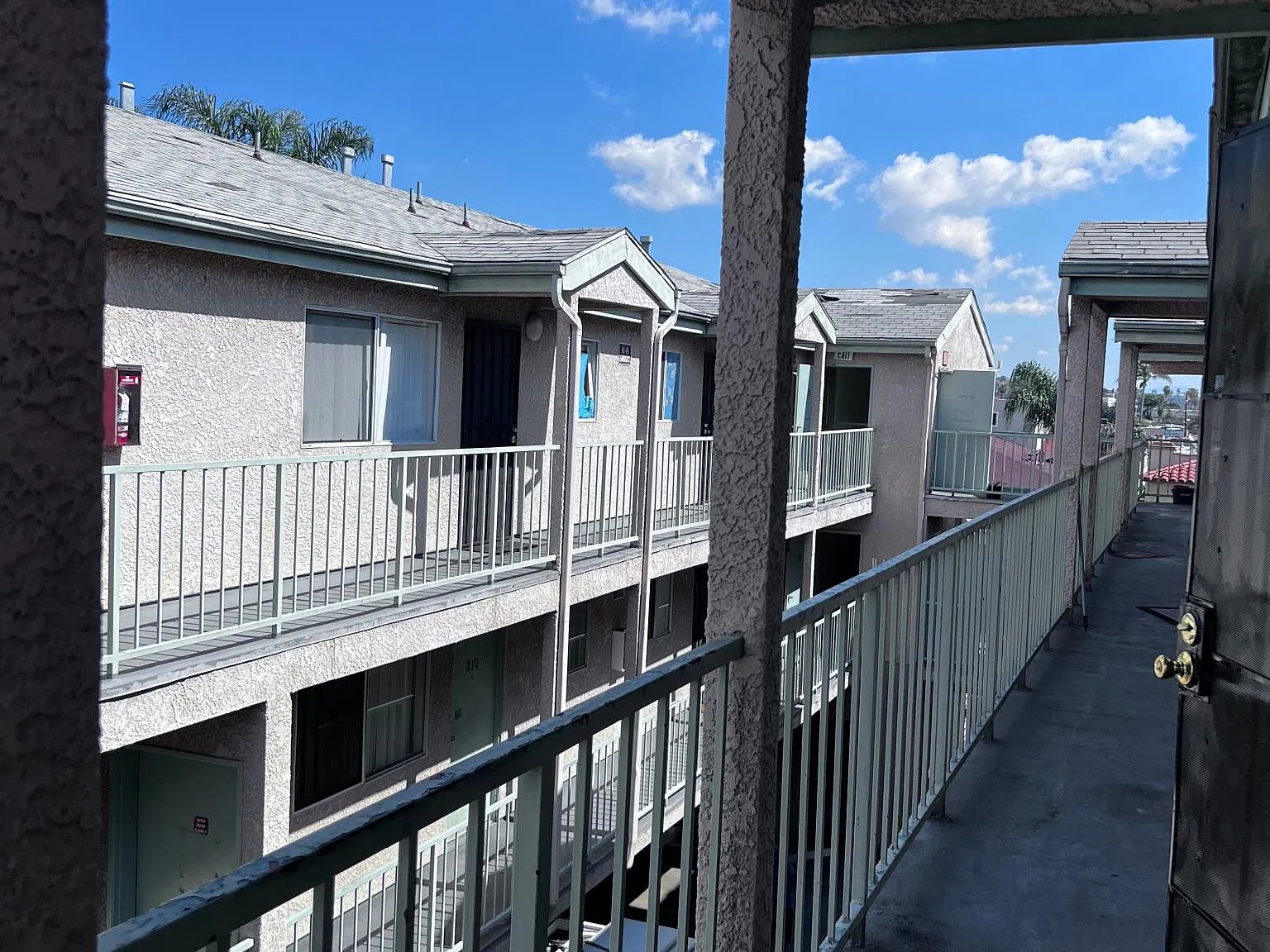 2 bed, 880 sqft, $1,950 — Photo 3
