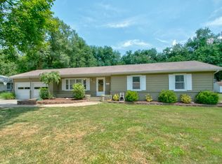 1854 S Link Ave, Springfield, MO 65804