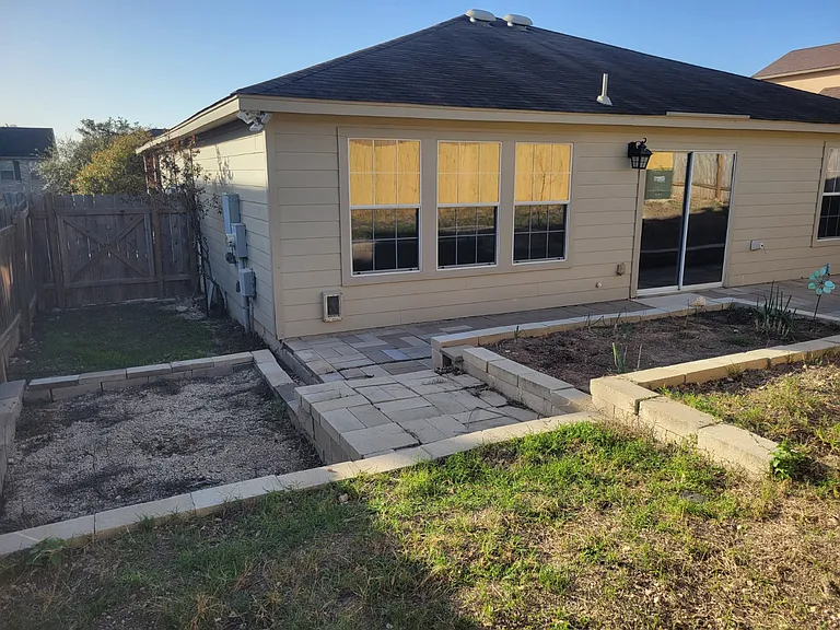 7219 Avery Rd — Photo 46