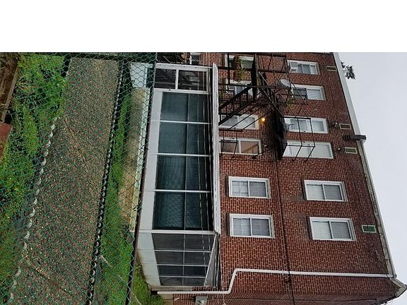 3rd image of 26 Elsmere Blvd