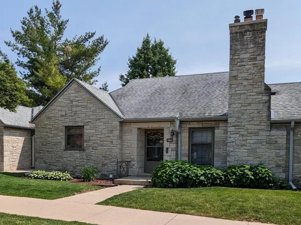 8925 Stickney AVENUE, Wauwatosa, WI 53226