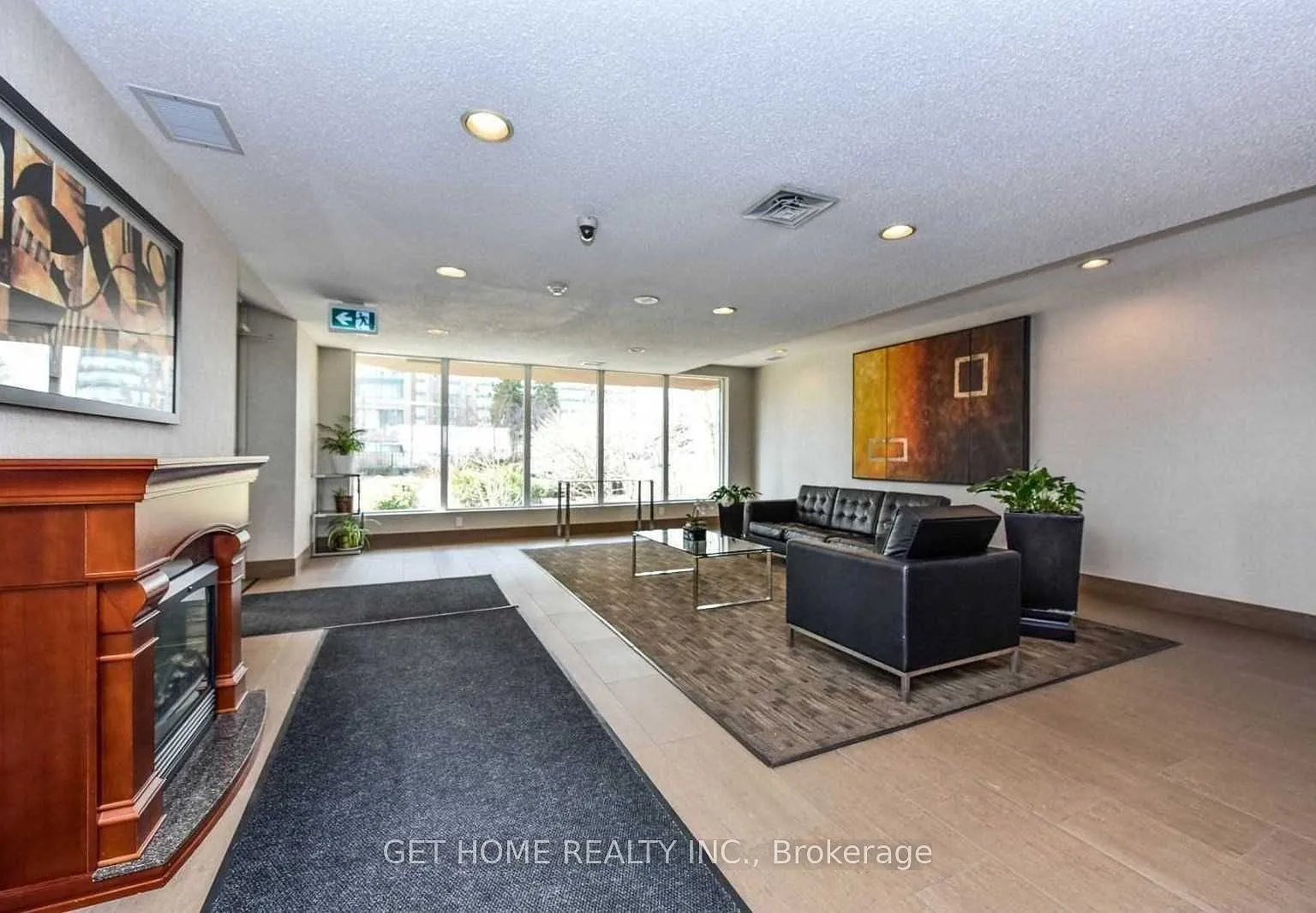 3 bed, $2,450 — Photo 4