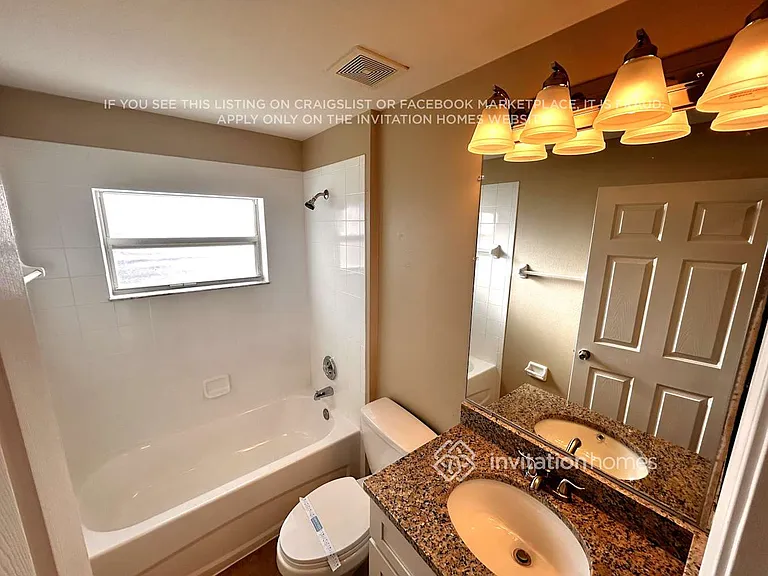 2389 Hamlet Cir — Photo 15