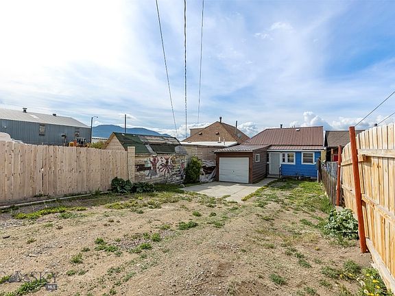 5th image of 1327 Farrell St