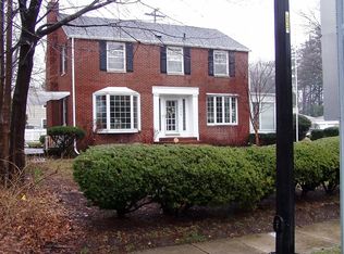 1402 W Cross St, Ypsilanti, MI 48197