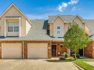 2344 Southcourt Cir, Irving, TX 75038