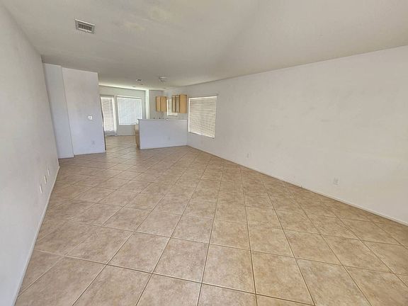 2nd image of 71593 Sunflower Dr