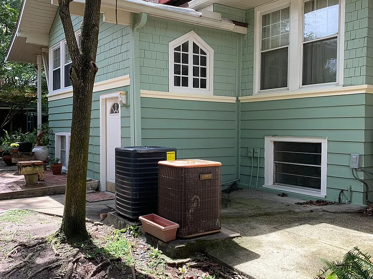 2336 Myra St #B — Photo 20