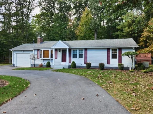 279 Twin River Rd, Lincoln, RI 02865