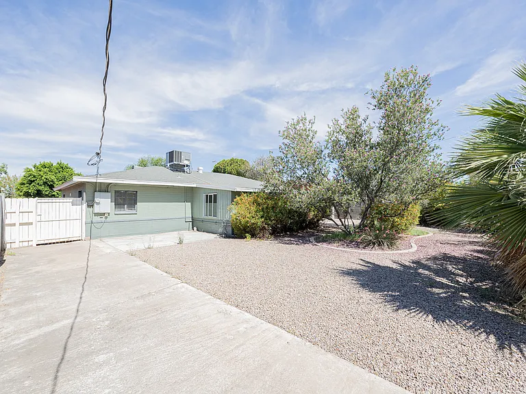 6521 N 19th Dr — Photo 29