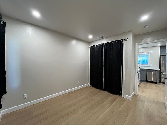 5th image of 1608 Virginia Pl #A