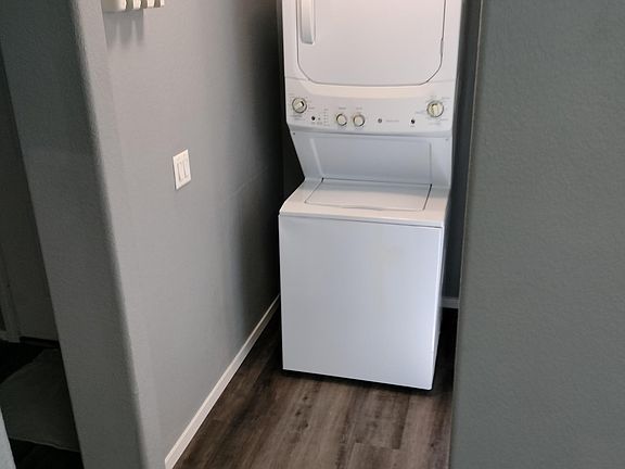 2nd image of 9981 Fine Fern St