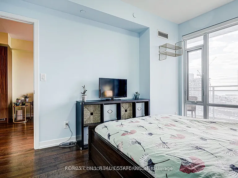21 Widmer St #2912 — Photo 8