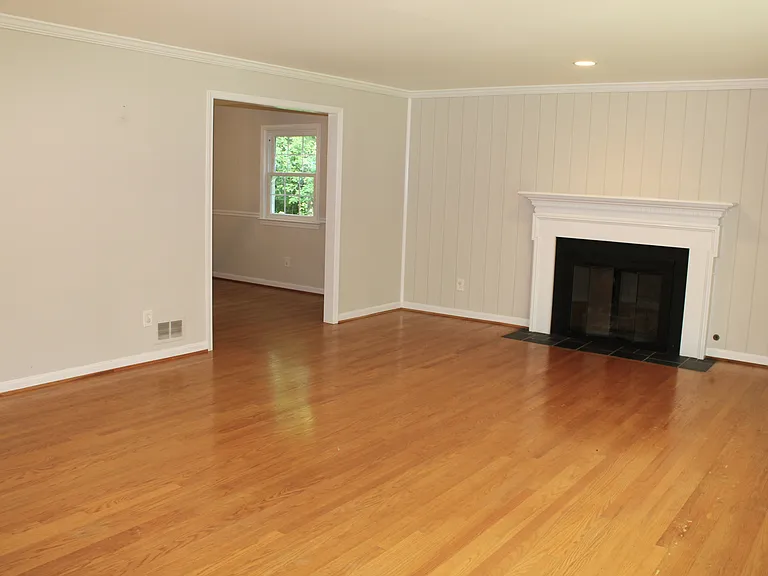 3606 Barkley Dr — Photo 4