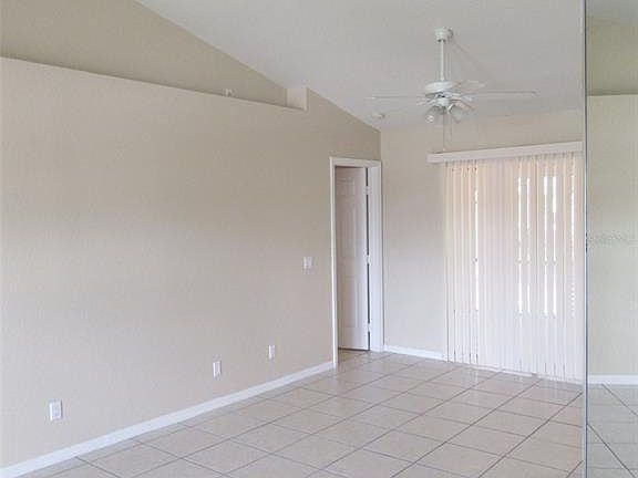 4th image of 22182 Peachland Blvd