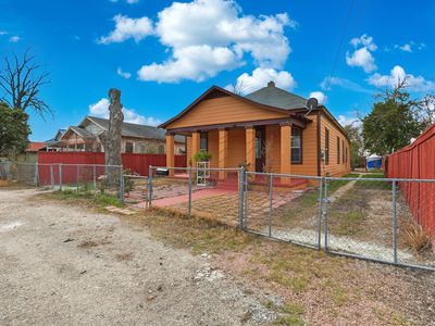 509 S Navidad, San Antonio, TX, 78207